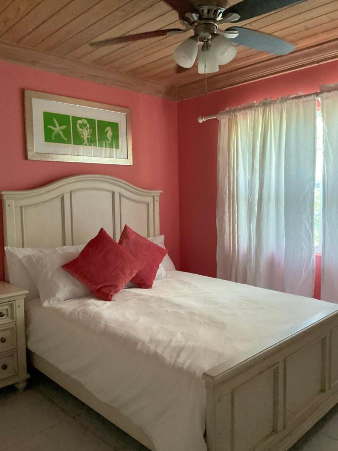 Sapphire Garden Townhouses George Town Exterior foto